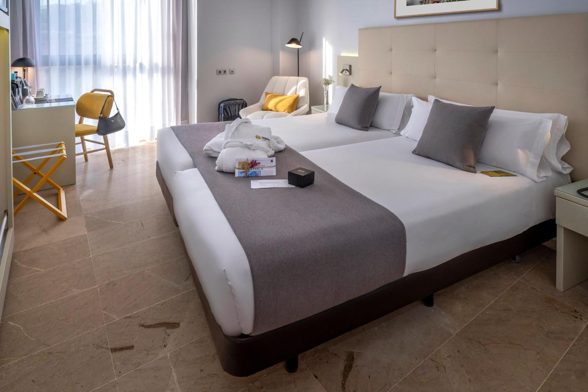 ברצלונה Hotel Serhs Del Port מראה חיצוני תמונה