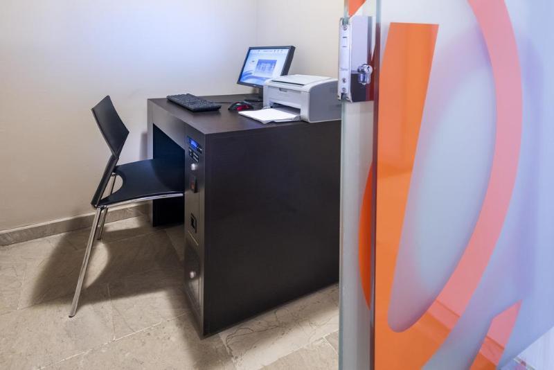 ברצלונה Hotel Serhs Del Port מראה חיצוני תמונה